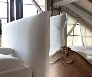 Letto imbottito a contenitore Chloè