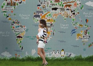 carta da parati-artistica moderna collezione colour me baby mappamondo a Varese